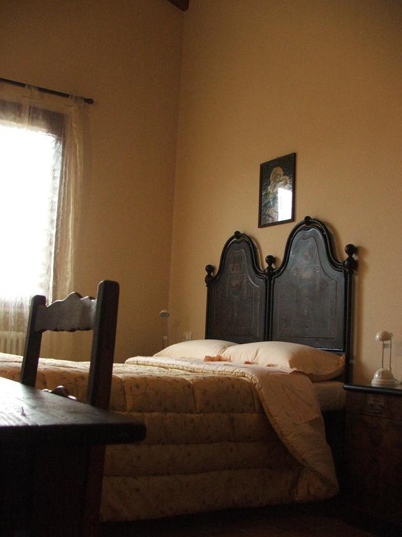 Agriturismo Bosco Del Fracasso Скандиано Номер фото